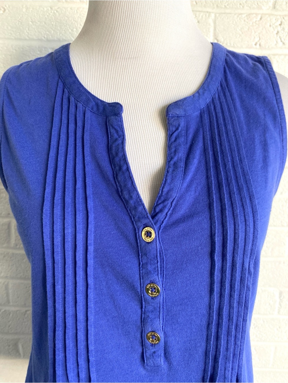 Lilly Pulitzer Sleeveless Pintuck Henley Top Tunic BlouseCobalt Blue Small Beach - Picture 2 of 12